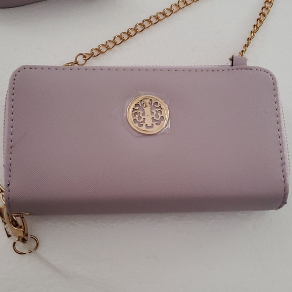 Perfect Image Crossbody Wallet - Picture 2 of 5